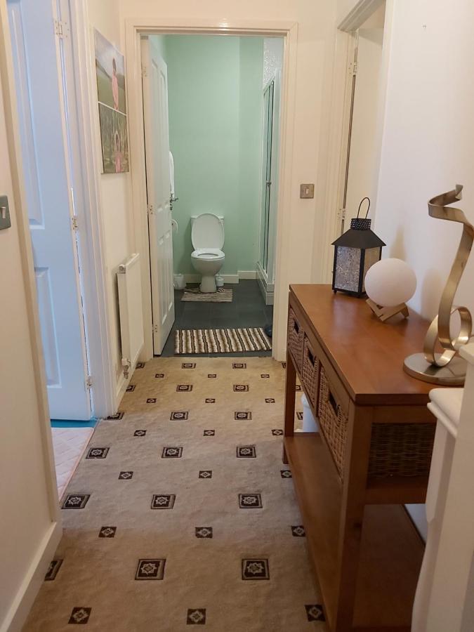 Sheffield City Centre , Free Wifi & Parking - Private Room - Shared House ภายนอก รูปภาพ